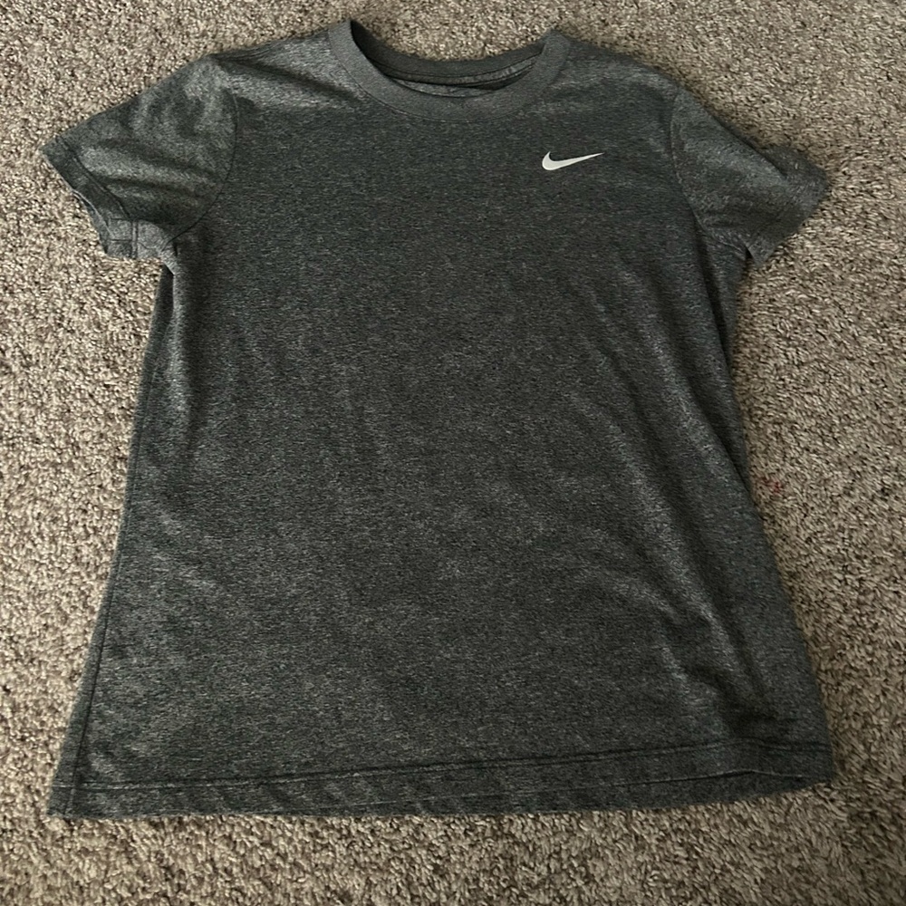 Women’s Nike Dri-fit t-shirt